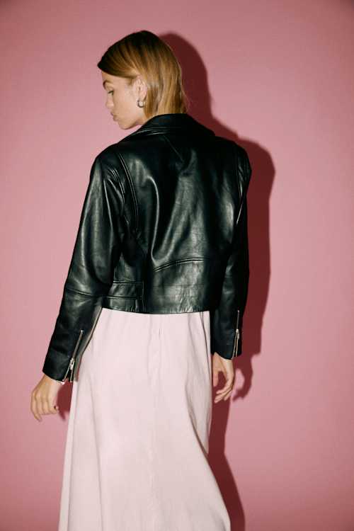 Veda Canal Boxy Cropped Moto Jacket - Black - Image 2